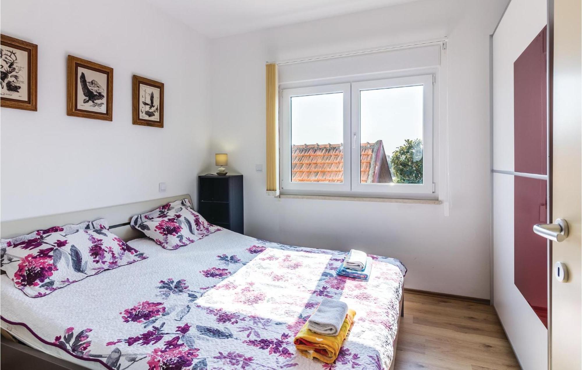 Stunning Apartment In Fazana With House Sea View Eksteriør billede